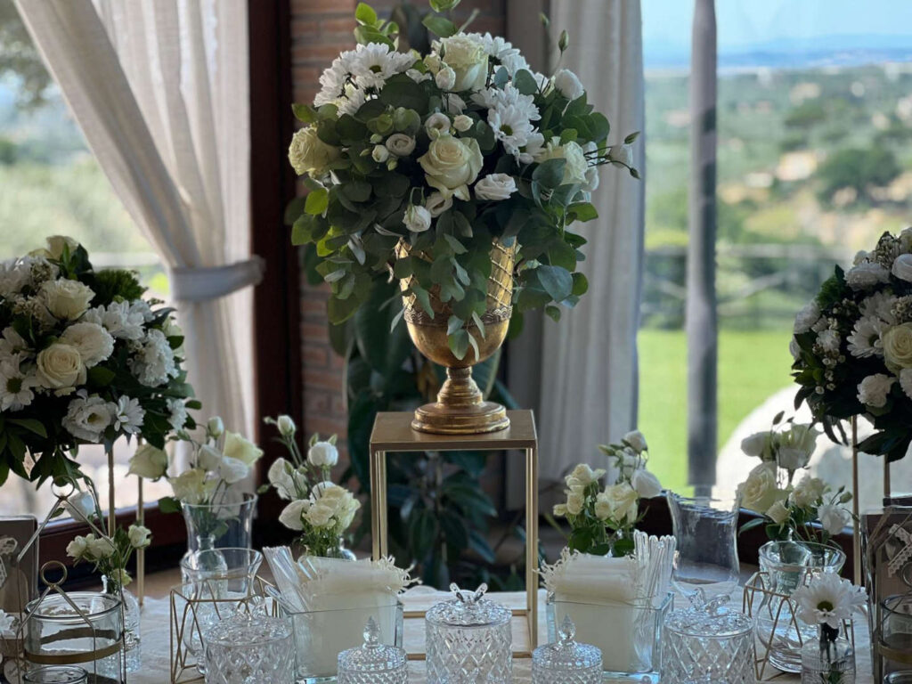 allestimento confettata matrimonio in bianco
